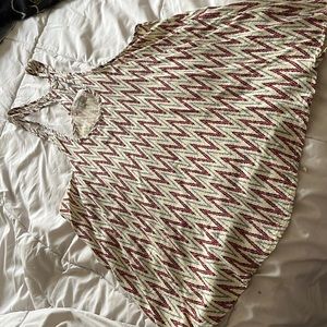 Adam Levine summer top. Large